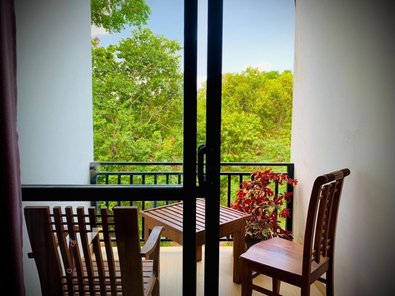 Eden Grand Hotel Dambulla Exterior photo